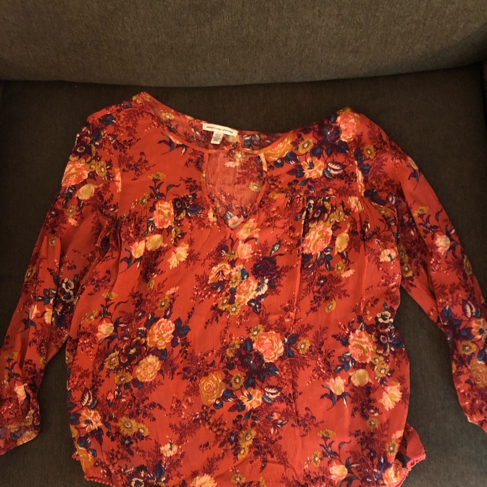 American Eagle shirt